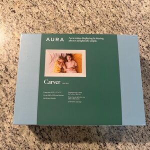 Aura Carver frame digital smart photo frame